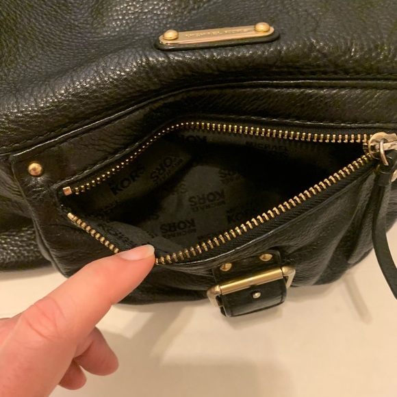 Michael Kors black leather purse - Picture 6 of 7